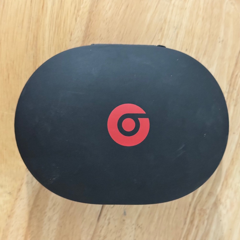 Beats Studio 3 Headphone Carrying CASE ONLY Black Red Hard Shell NO HEADPHONES
